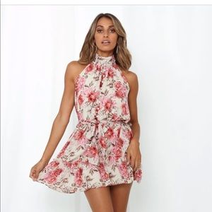 Hello Molly white floral dress size small